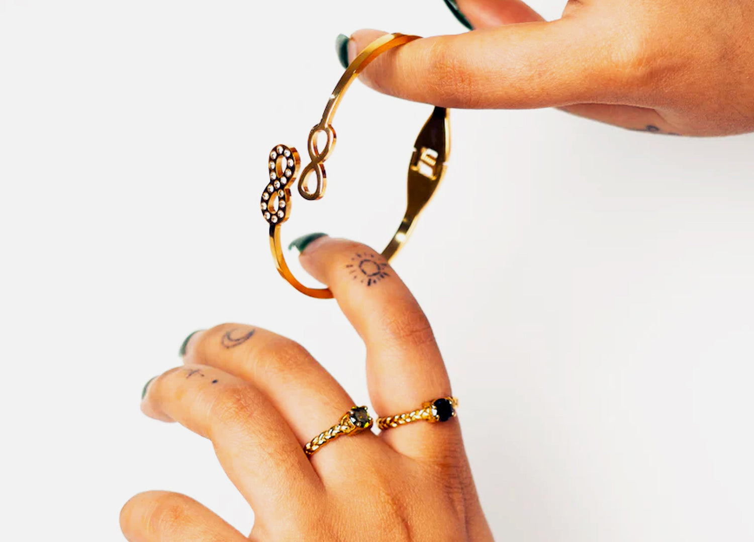 Why Everyday Jewellery Is A Must Have