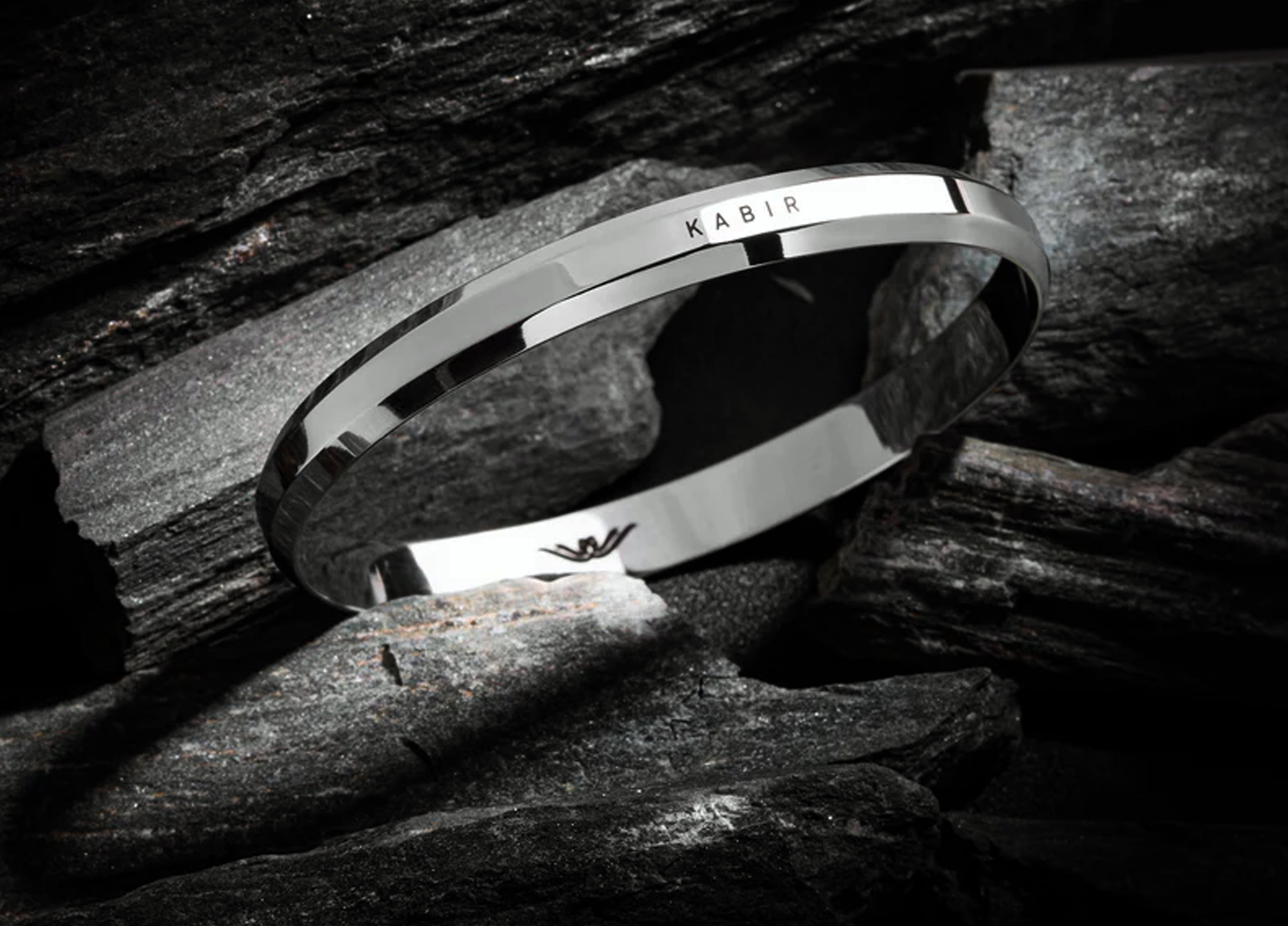 Explore the Materials in Modern Jewellery Design