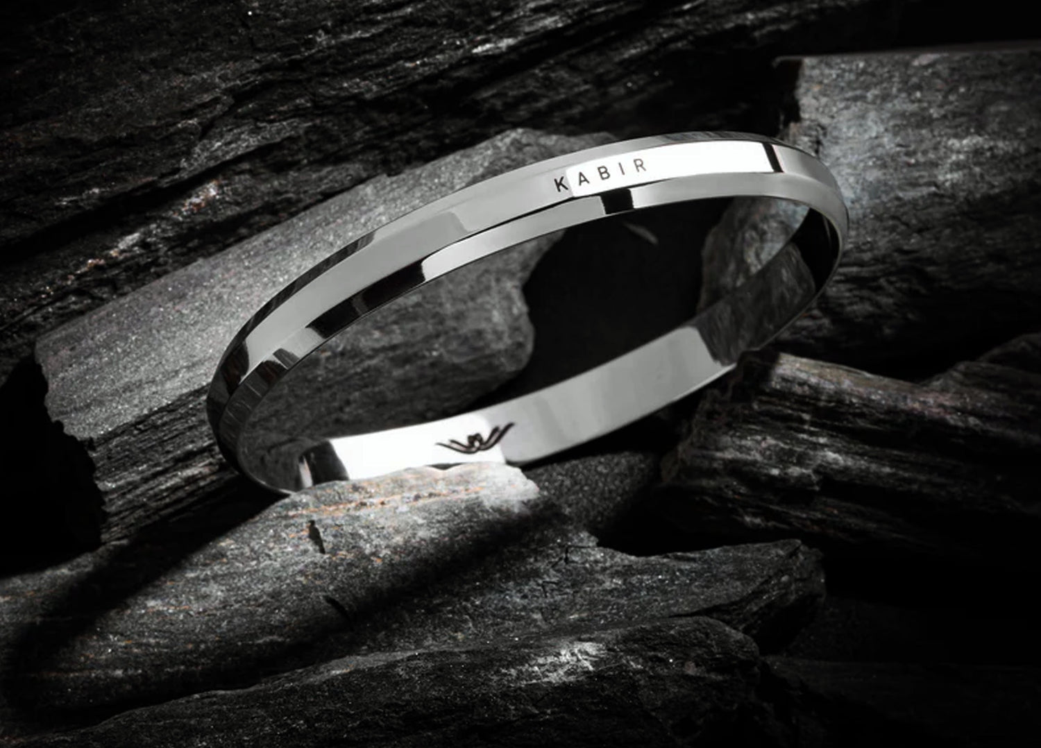 Explore the Materials in Modern Jewellery Design