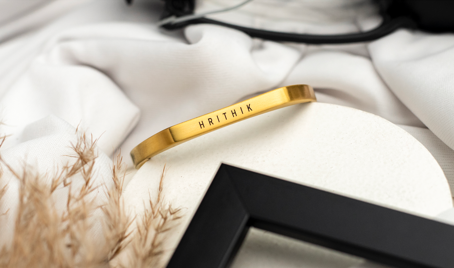 The Art of Personalization: Customizing Your Jewelry at Etchcraft Emporium