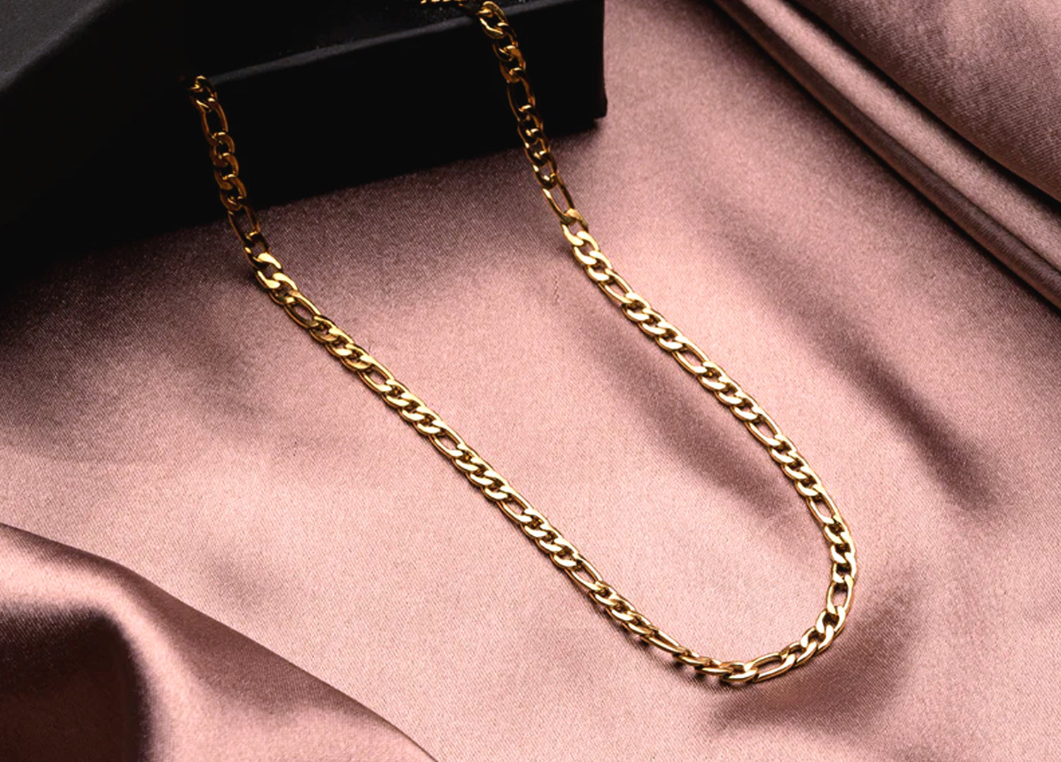 The Magic of Lockets and What your Locket says about You