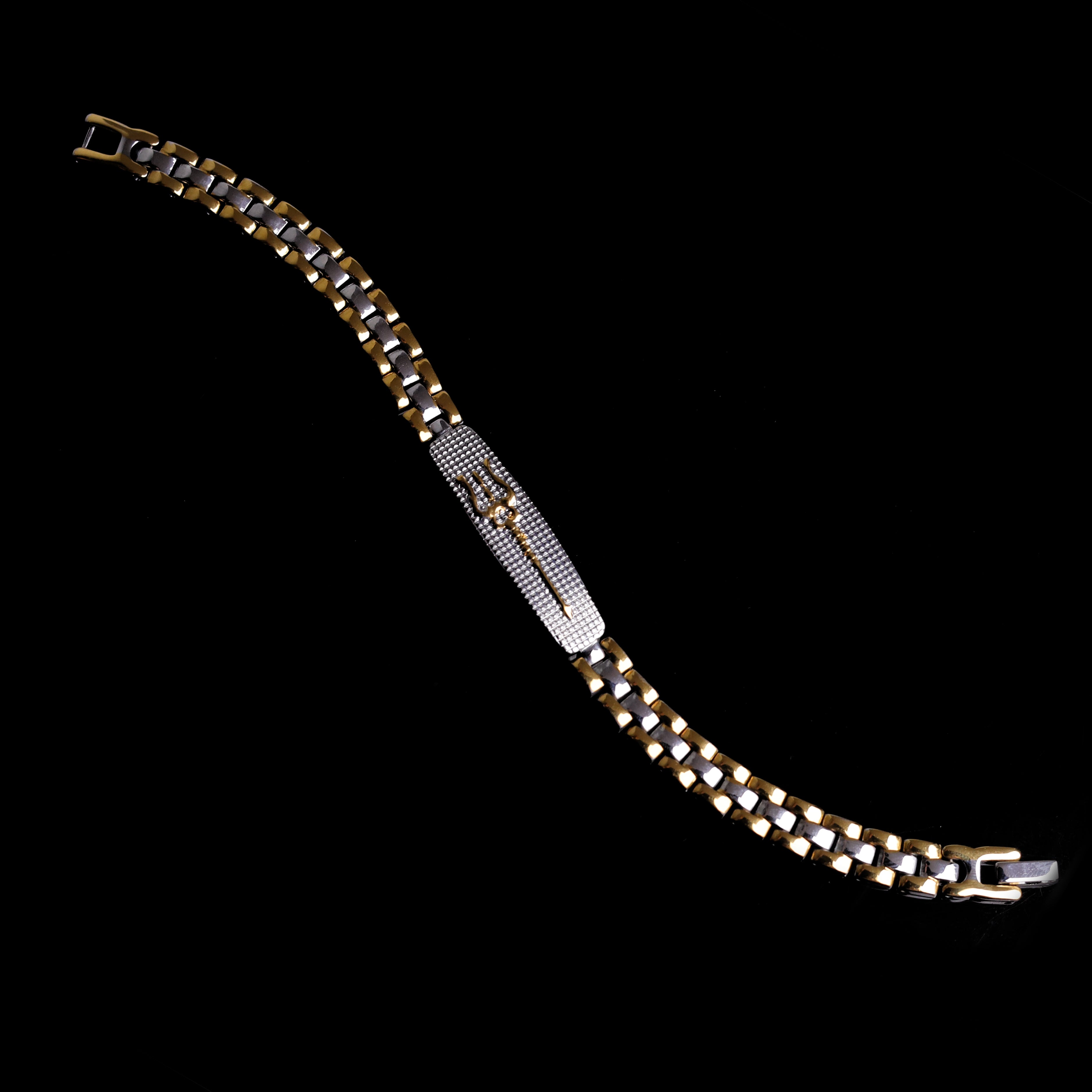 Trishul Bhakta Box-Link Bracelet
