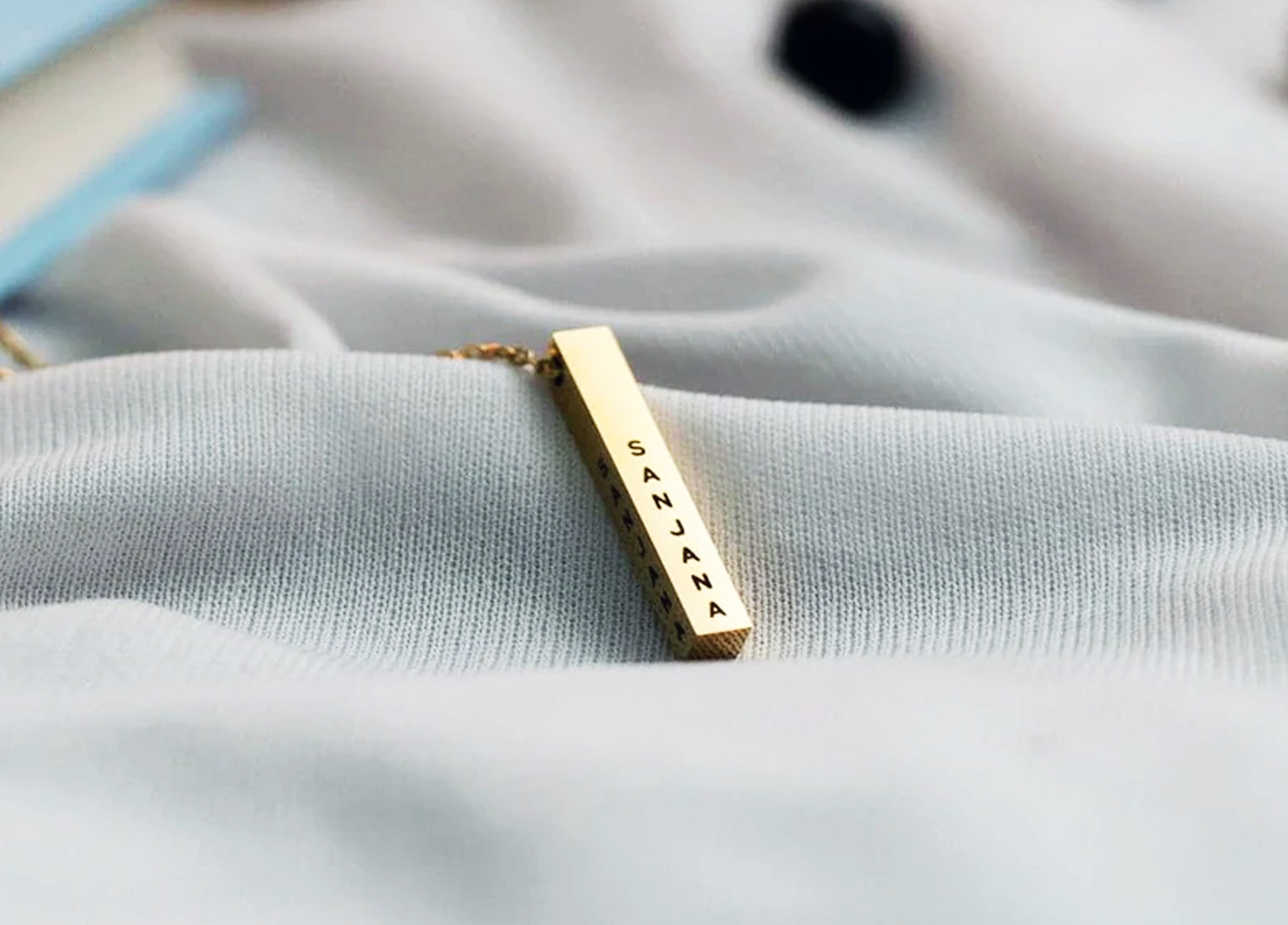 Necklaces to Glow in the Chirstmas Festive Season