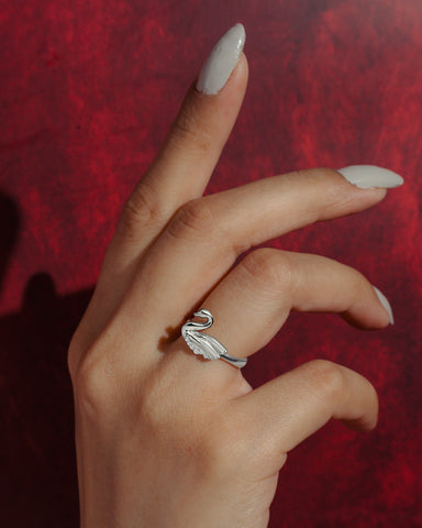 Lyra Halo Ring
