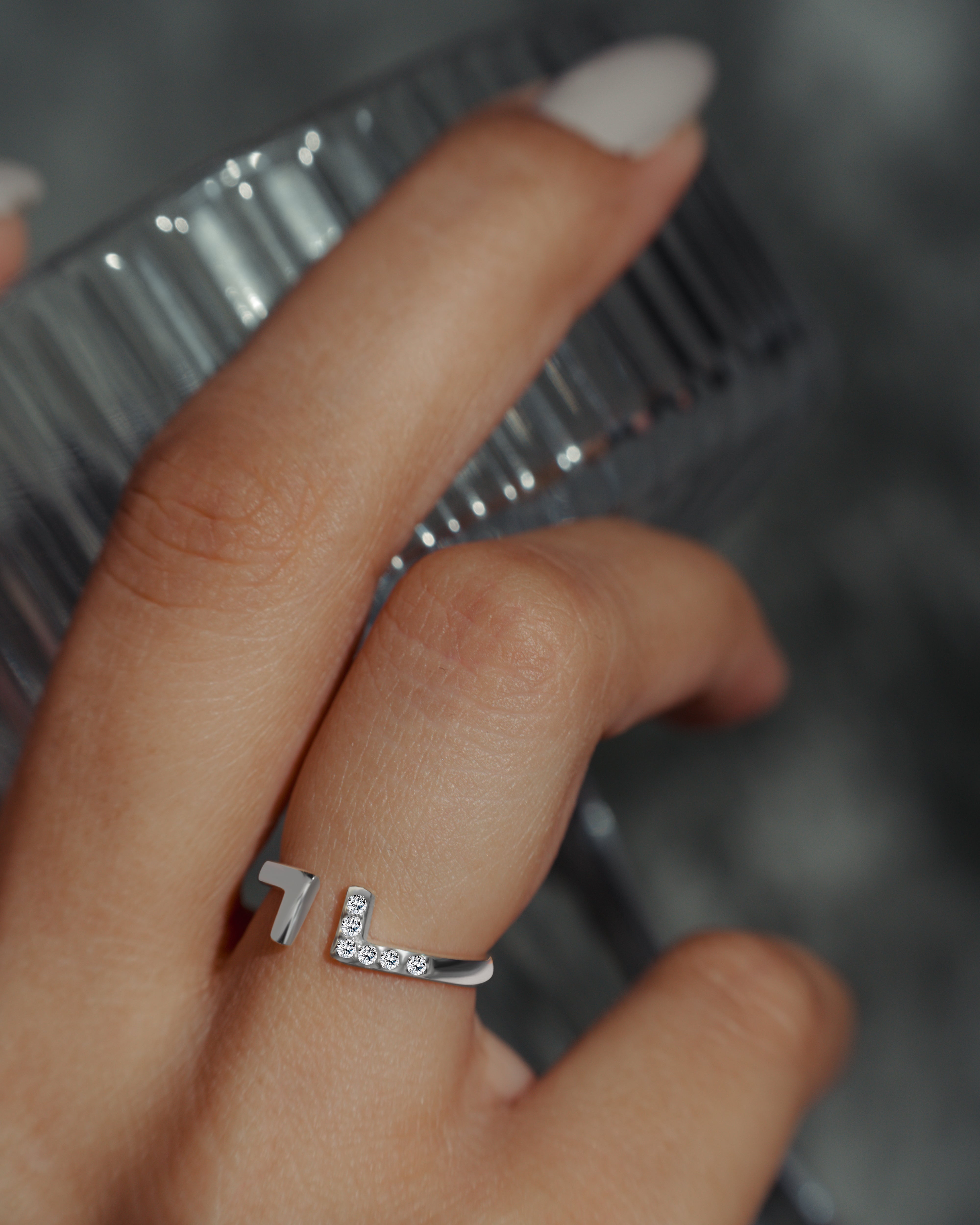 Elaris Ring