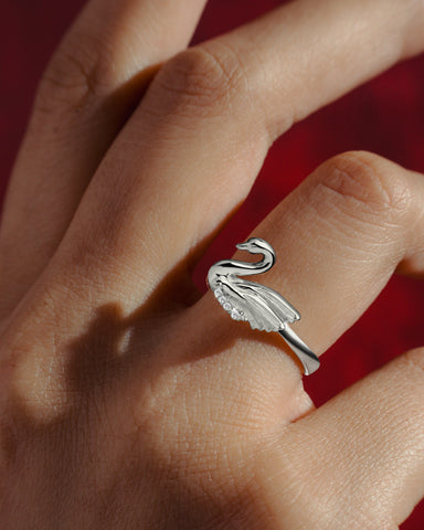 Lyra Halo Ring