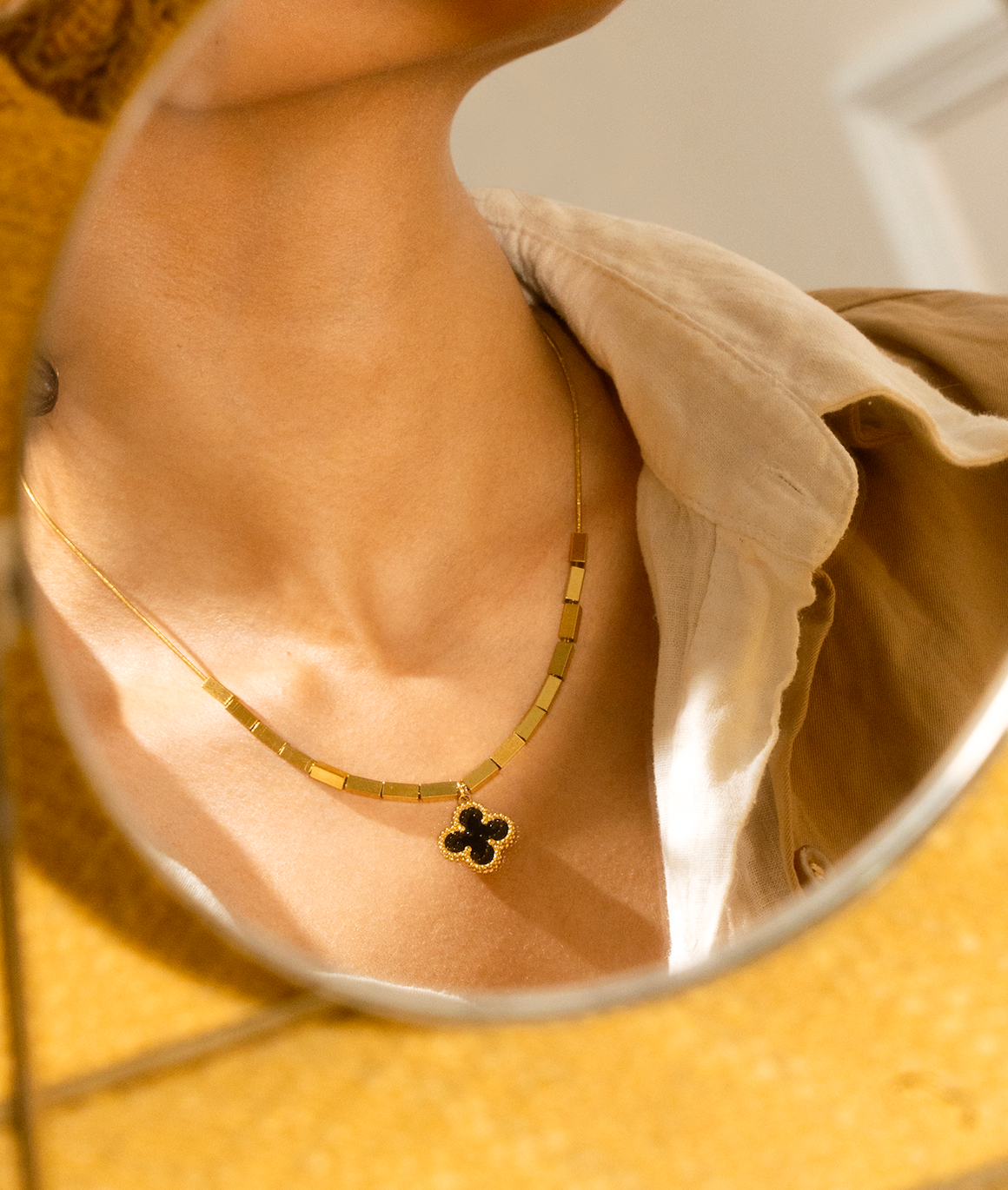 Blume Pendant