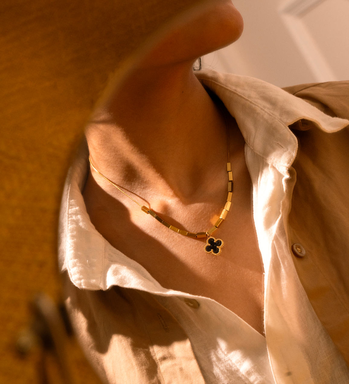 Blume Pendant