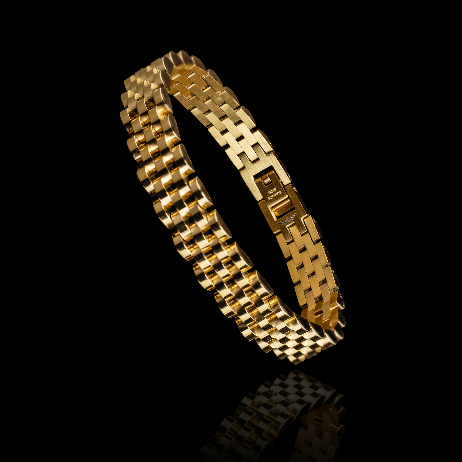 Crest Bracelet