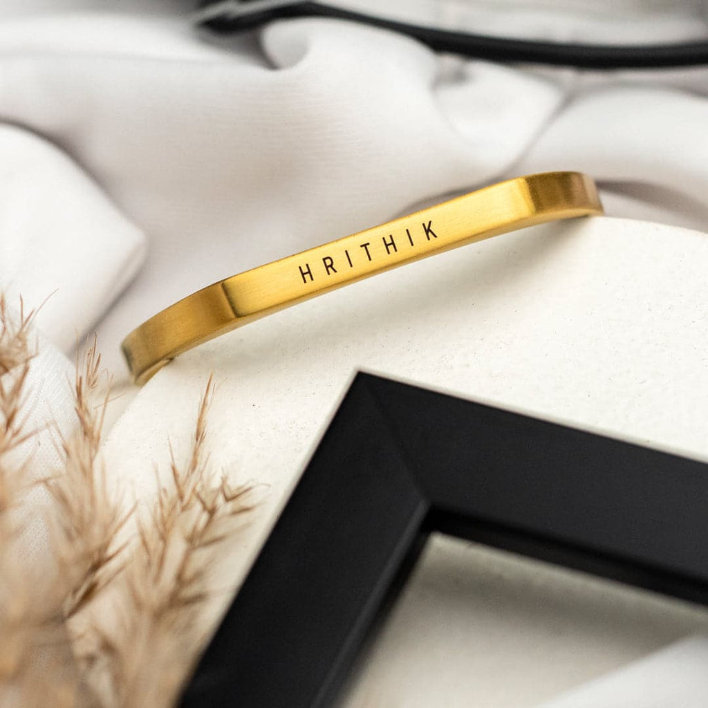 Name with Picture Bangle – Personalized Gift - aarozandcompany.com