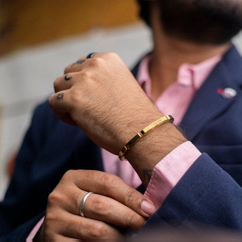 Mens Cuff Bracelet, 18K Gold Bangle Cuff Bracelets for Men, Hammered Wrist  Cuff, Adjustable Bracelet Gold Jewellery, by Twistedpendant - Etsy Norway
